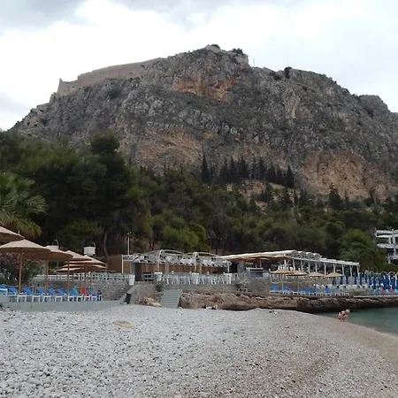 Robert'S Flat In Nafplio Town Centre Appartement