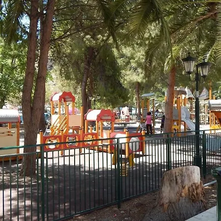 Robert's Flat In The Centre Town * Nauplie