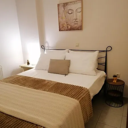 Robert's Flat In The Centre Town Nafplio